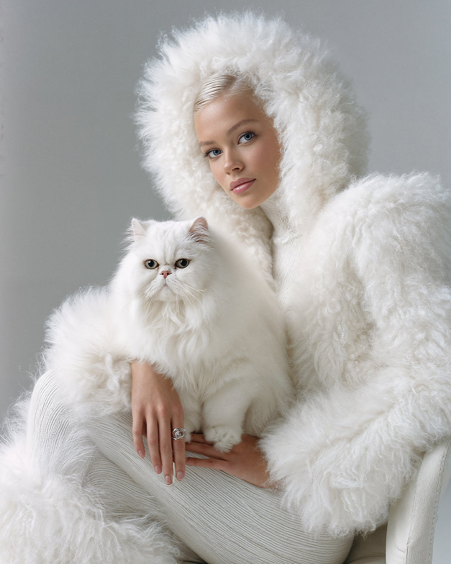 WHITE FUR